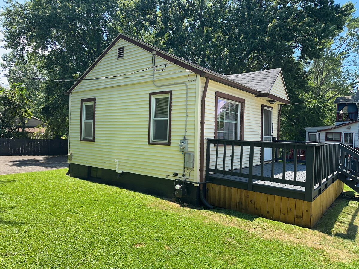 Photo - 1174 Youngstown Rd SE