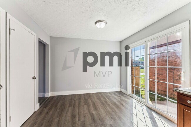 Photo - 4056 Carlton Ave Unit D