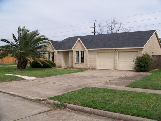 Photo - 4742 Tain Dr