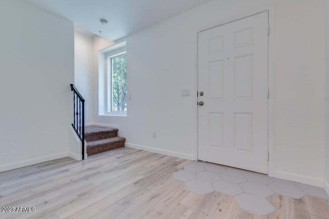 Photo - 160 W Commerce Ct