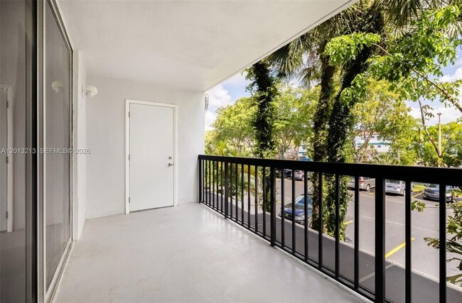 Photo - 10825 SW 112th Ave Unit 213