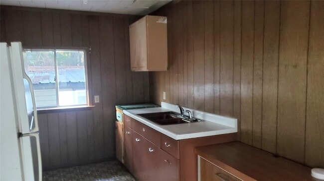 6644 Bonanza Dr