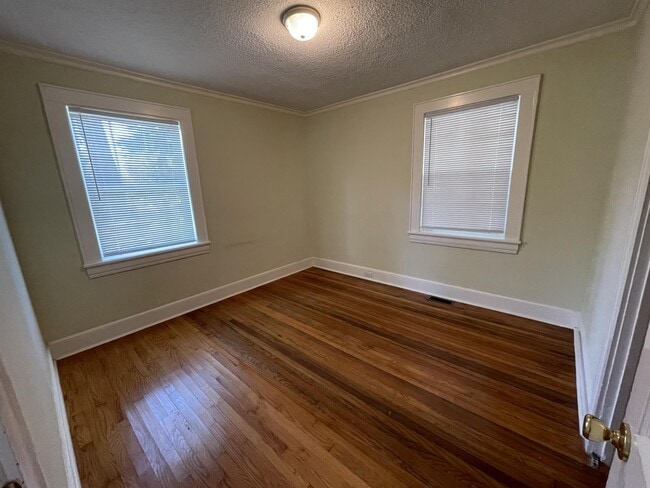 Photo - 1681 Cherokee Rd