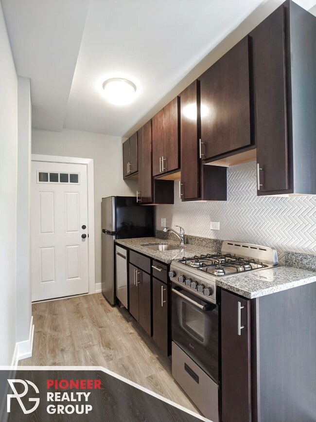 Photo - 709 W Brompton Ave Unit 701-05