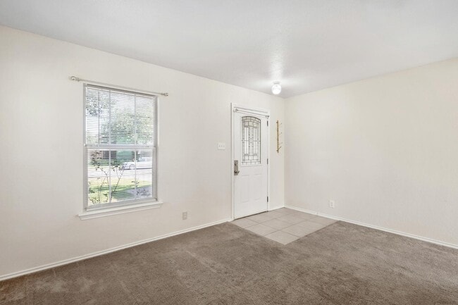 Photo - 372 Copper Hill Dr