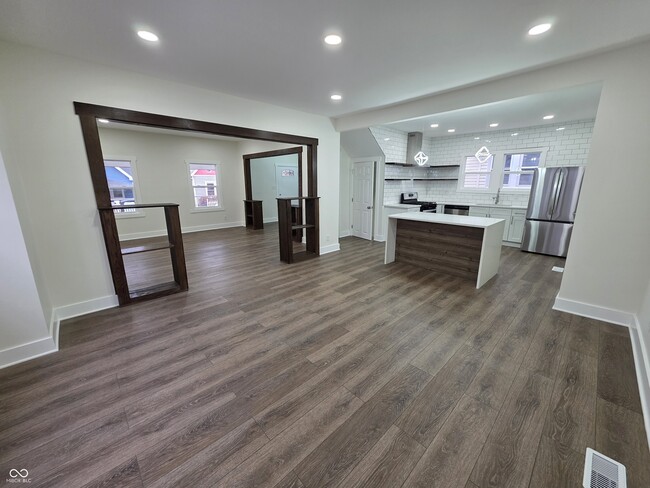 Photo - 1153 Dawson St