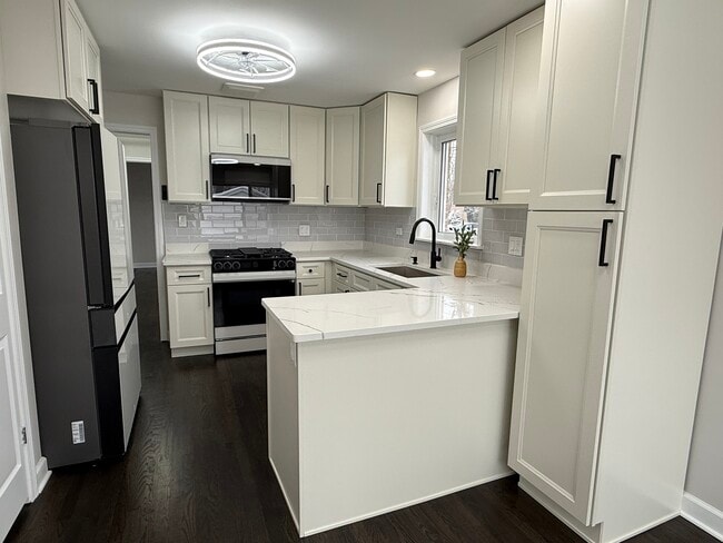 Photo - 10061 Lacrosse Ave