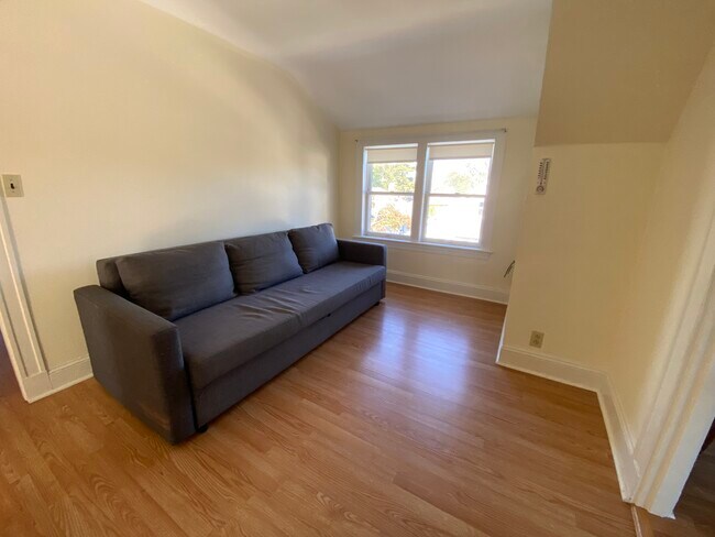 Building Photo - 6 Harriet St Unit 3
