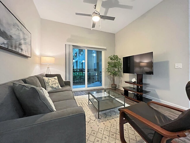 Building Photo - 2615 N Grady Ave