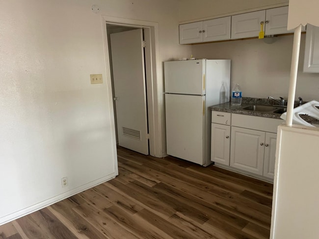 Photo - 414 E Avenue A Unidad 102