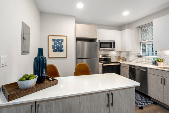 98-106 Queensberry Street