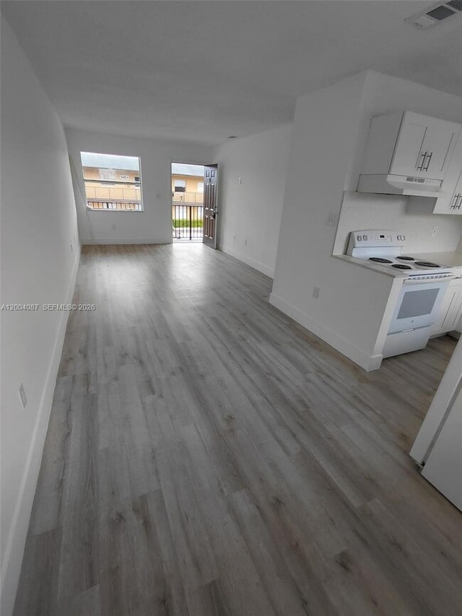 Building Photo - 5411 W 24th Ave Unit 54