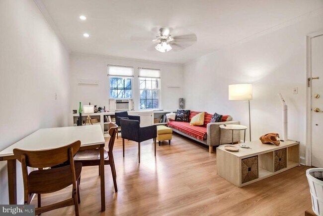 Photo - 2803 Cortland Pl NW Unit 205