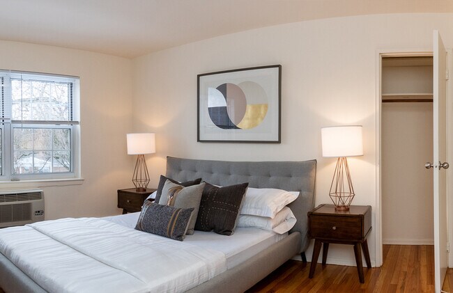 Photo - Westwood Hills