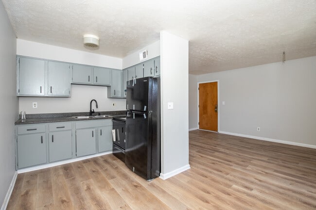 Building Photo - 7417 Garrison Rd Unit 3 Rental