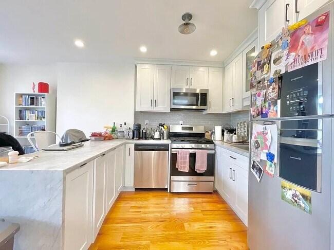 Photo - 1509 Dean St Unit 3