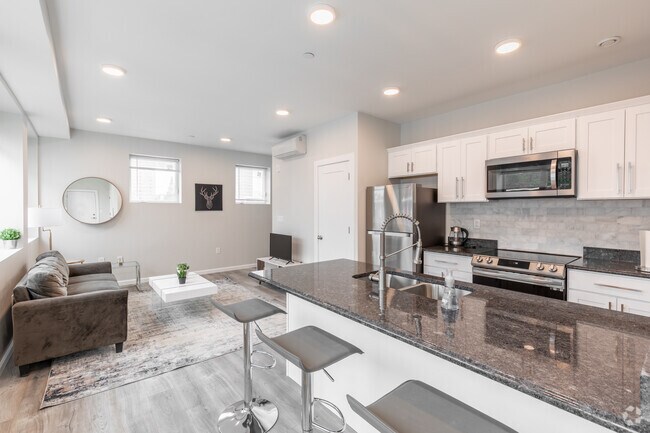 Photo - Olive & Court