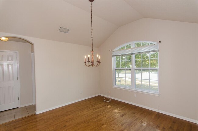 Photo - 1006 Promenade Ct