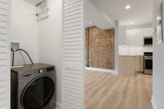 Photo - 1550 W Juneway Terrace Unit 2D