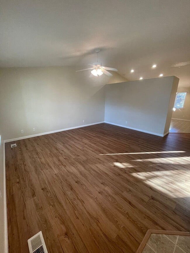 Photo - Convieniently located charming three bedroom duplex with modern updates!