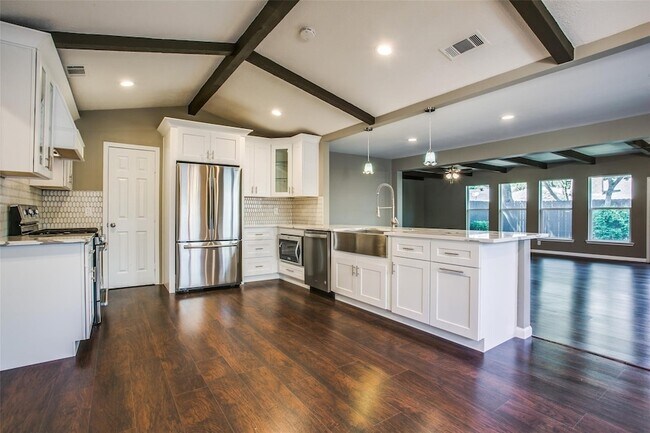 Photo - 7411 Authon Dr