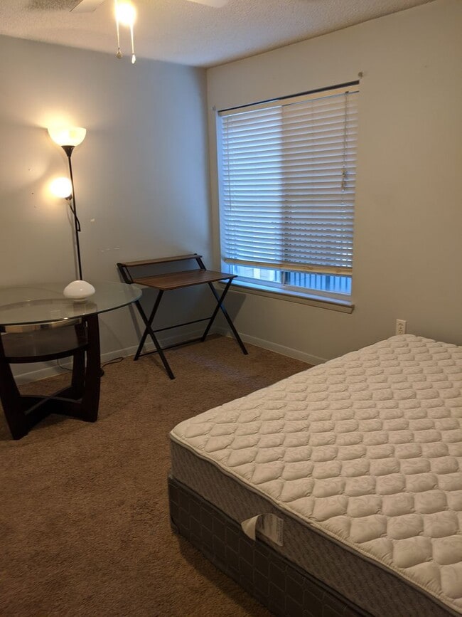 Photo - 3921 SW 34th St Unit UTG, 312 - 3