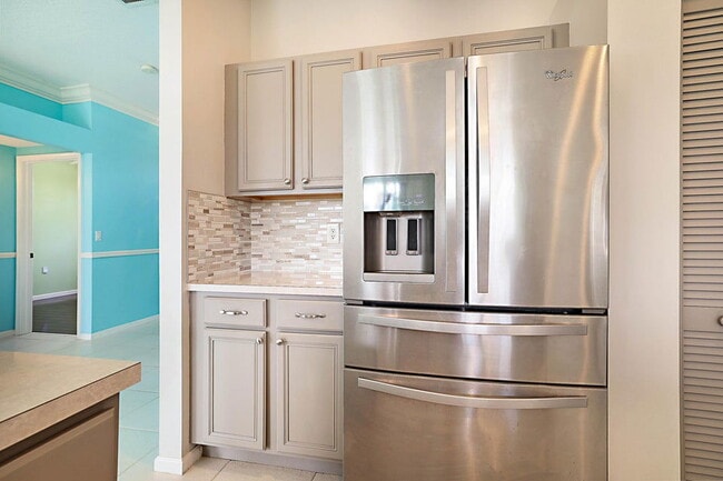 Photo - 1422 Fairway Cir