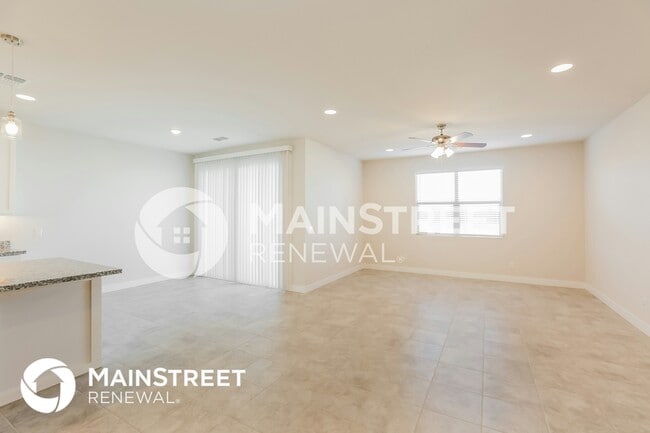 Photo - 8708 S 69th Dr