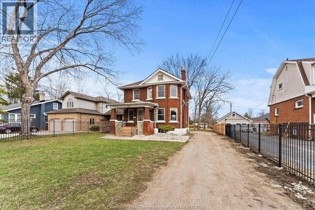 Photo - 4014 Howard Ave