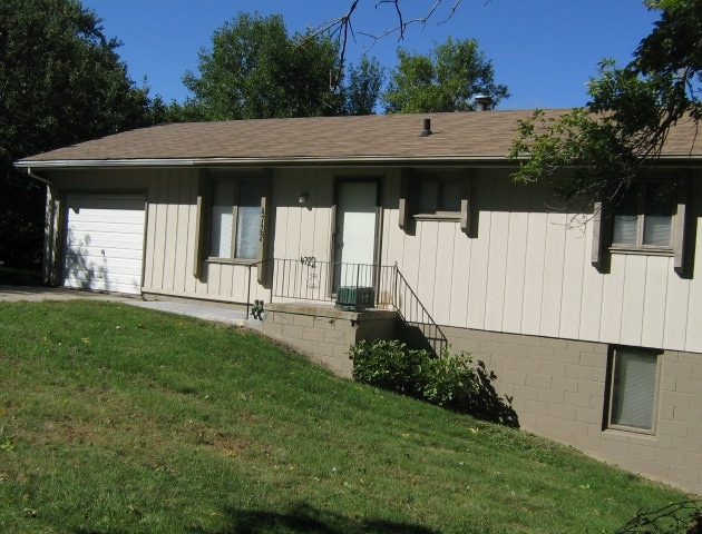 Photo - Hillside Apartments