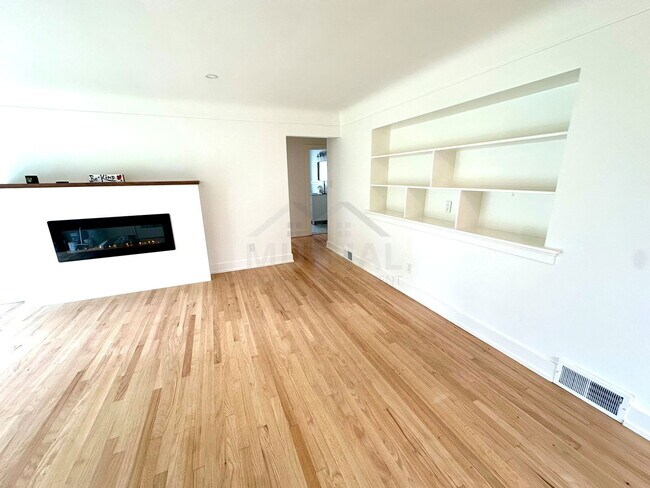 Photo - 18346 Beverly Rd