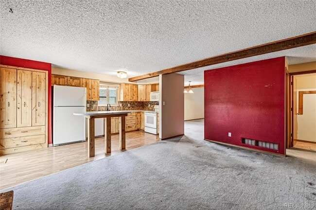 Photo - 631 Devinney Ct