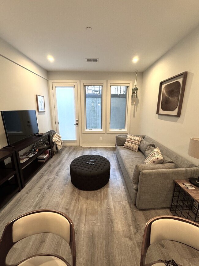 Photo - Centrally located 1BR/1BA Dupont Circle $2600 a month Unit 2