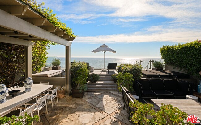 Photo - 23618 Malibu Colony Rd