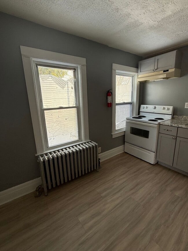 Photo - Spencer Unit Down-Front