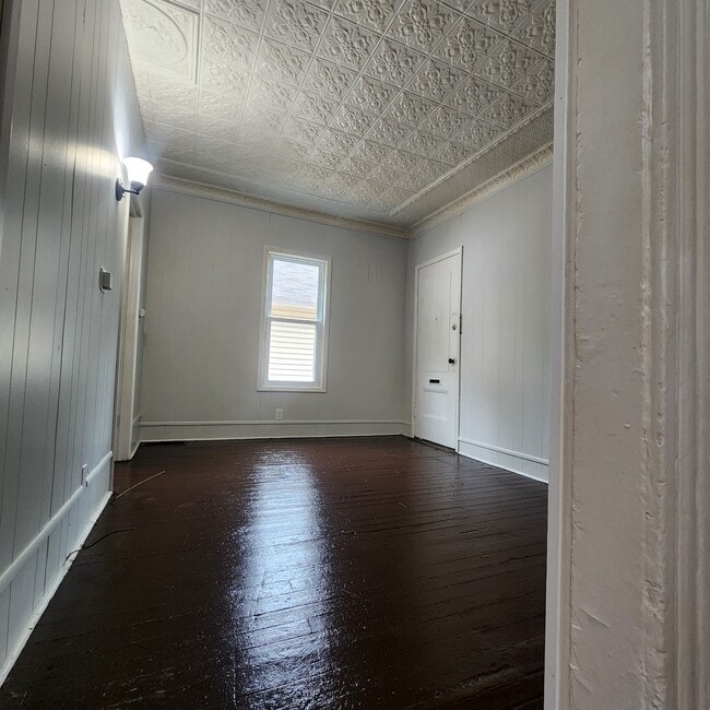 Living Room - 50 Syke St Unit Back