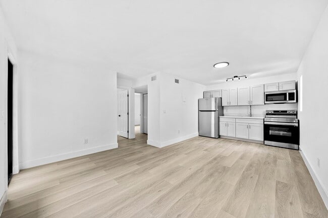 Photo - 37 NW 59th St
