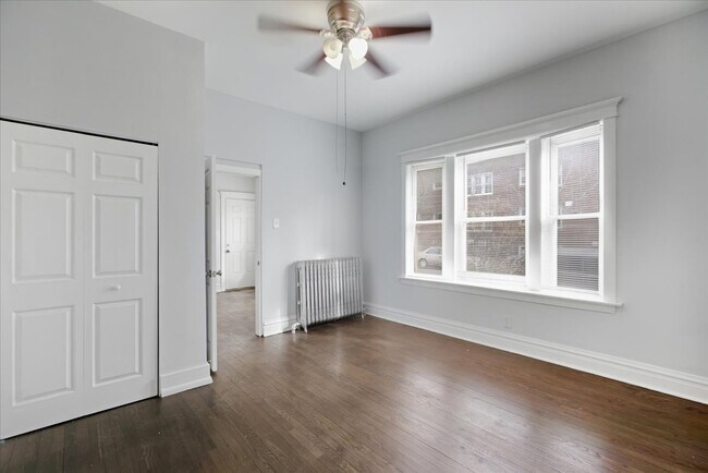 Photo - 2552 N Kildare Ave Unit 1S