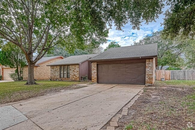 Building Photo - 2523 Buffalo Trail Rental