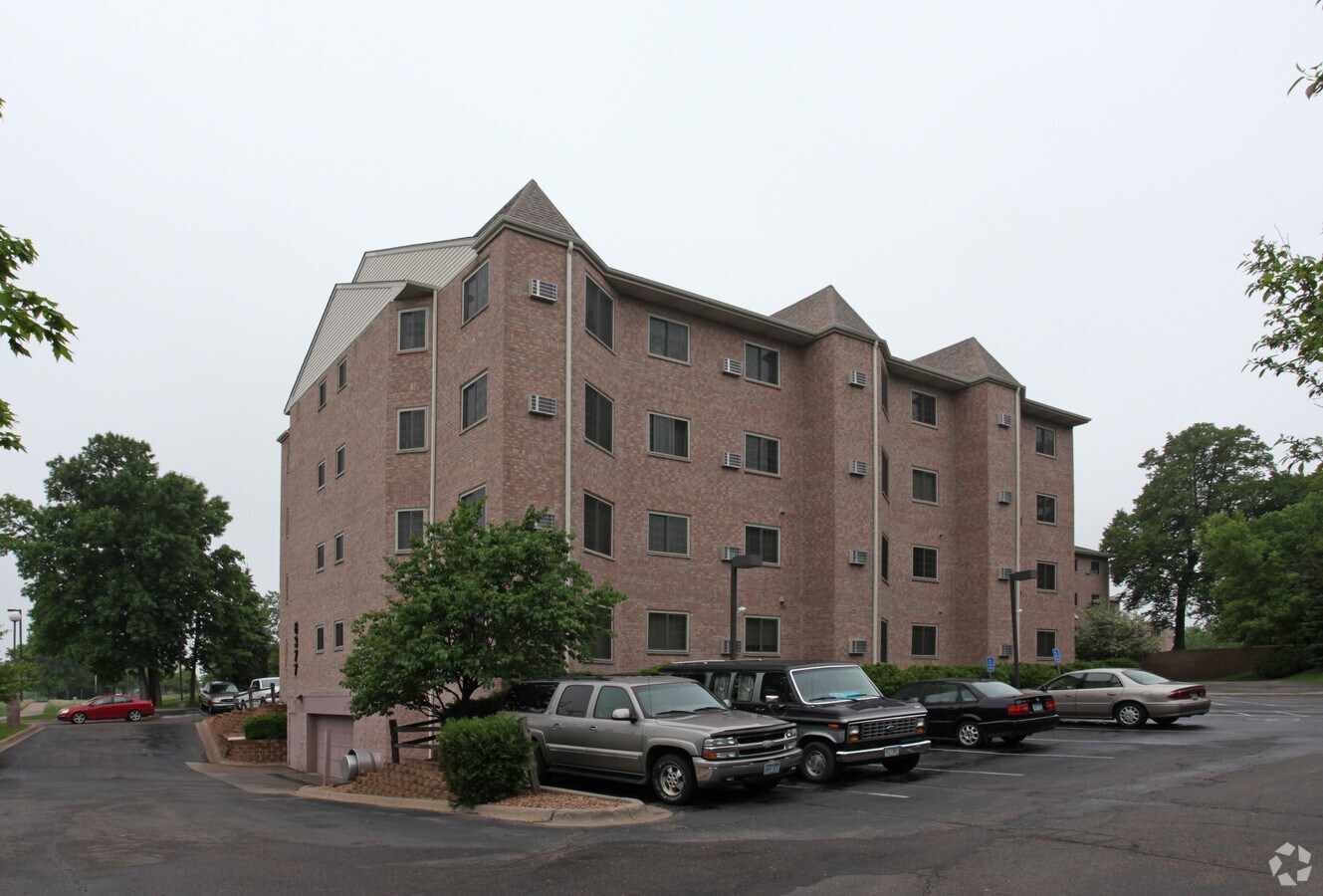 Photo - Woodland Mounds Senior Apartments