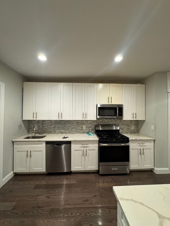 Photo - 232 Van Horne St