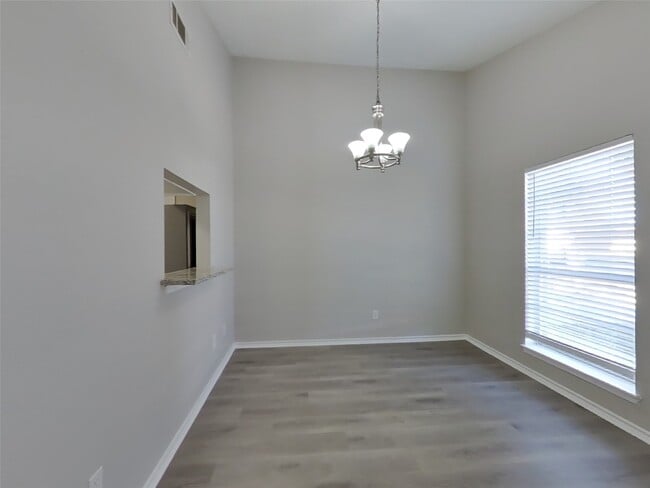 Photo - 5907 Misty Meadow St