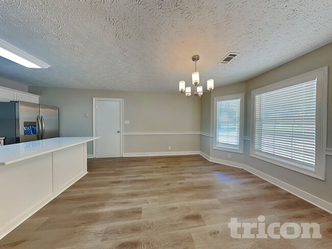 4405 Cindy Pl SE