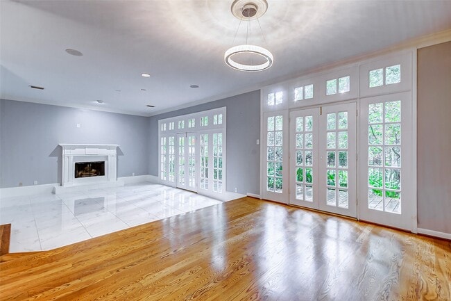 Building Photo - 201 Vanderpool Ln Unit 94