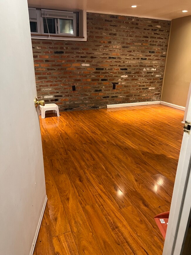 65 S Brighton Ave
