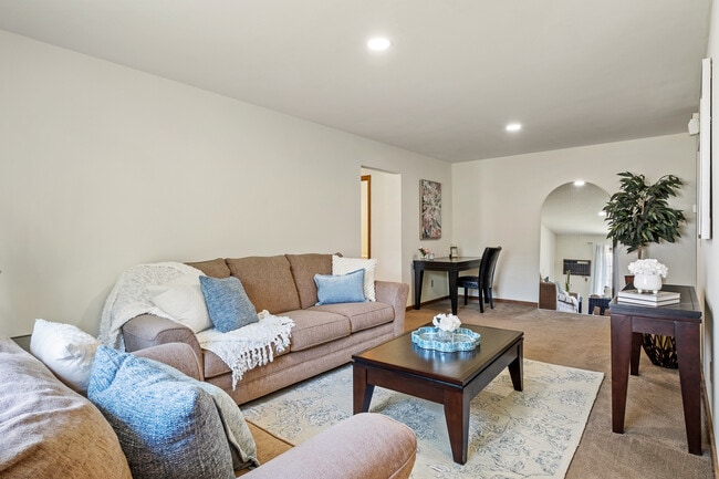 Brookmeadow Apartments