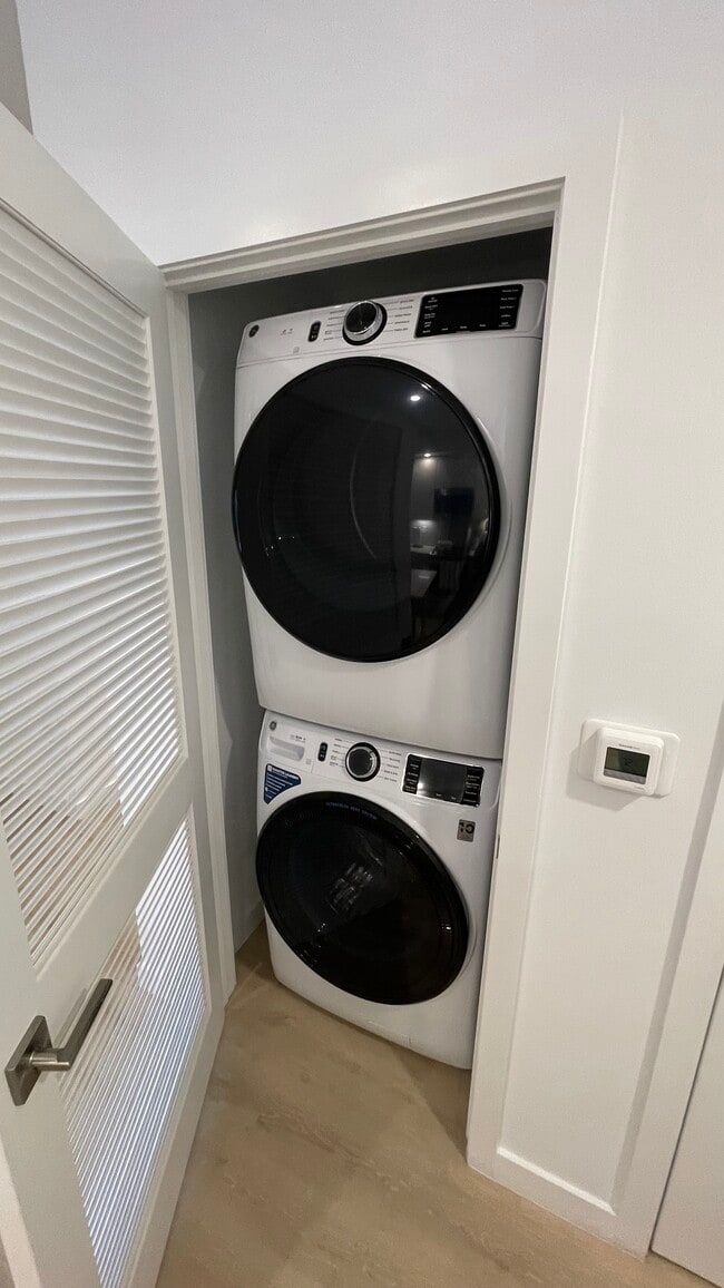 Photo - 50 NE 163rd St Unit A