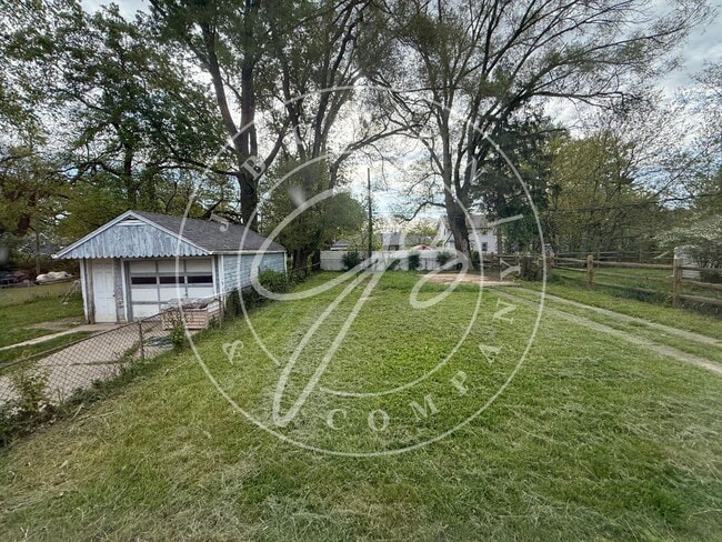 Photo - "Charming 3-Bedroom Home close to University of Toledo - Spacious with full basement.