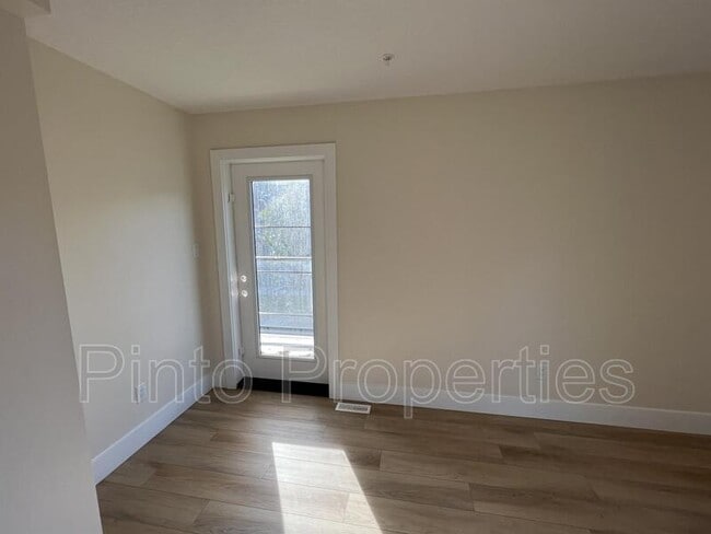 Photo - 8719-8110 110 St NW