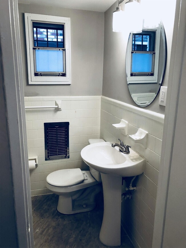 Photo - 773 Greenwood Ave NE Unit 4